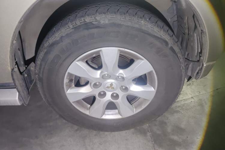 Used Mitsubishi Pajero 2015 3.0L Automatic Elite Plus Version China V Standard