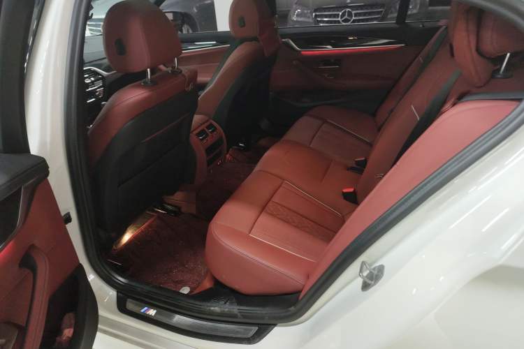 Used BMW 5 Series 2022 Second Facelift 525Li M Sport Package
