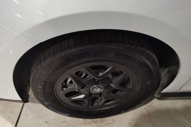 Used BYD Qin PLUS 2025 DM-i Smart Drive 55KM Leading Model
