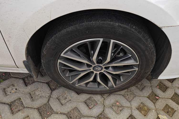 Used BYD Qin PLUS 2021 DM-i 55KM Flagship Model
