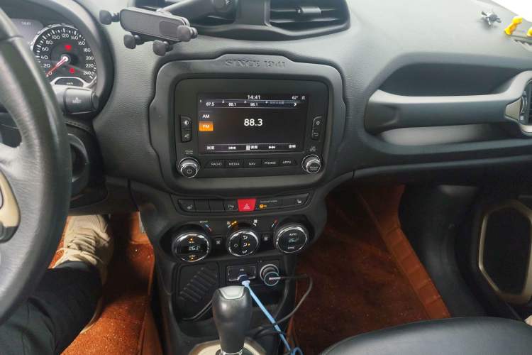 Used Jeep Renegade 2016 1.4T Automatic Smart Edition
