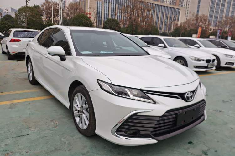 Used Toyota Camry 2022 2.0GVP Premier Edition
