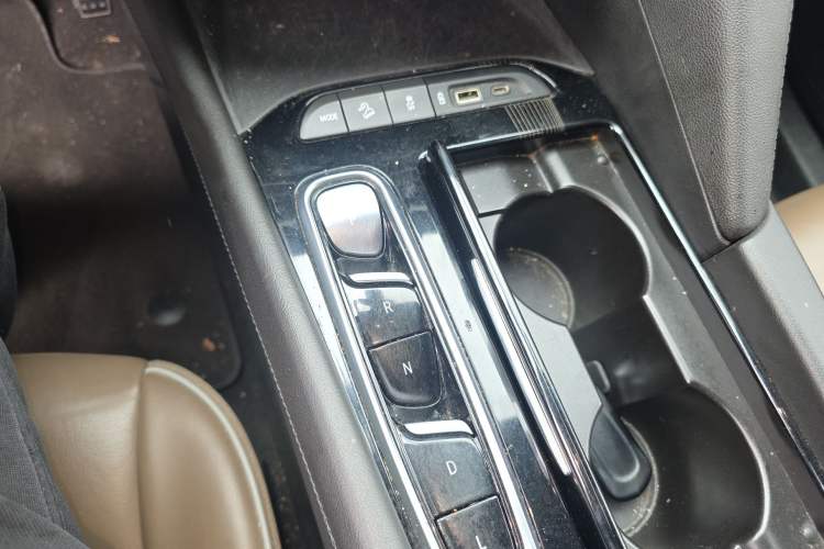 Used Buick Enclave 2020 28T Four-Wheel Drive Luxury Flagship Edition Gear Lever