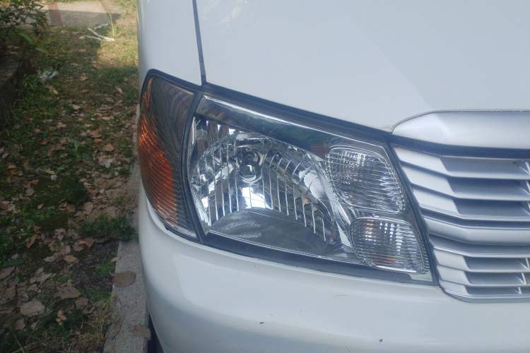 Used Jinbei Express 2019 2.0L Standard Version China VI 1TZS

