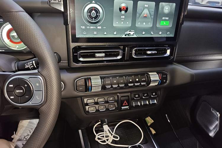 Used 212 T01 2024 2.0T Mechanic
