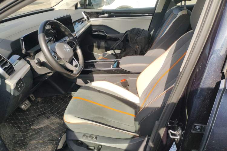 Used Volkswagen ID.6 CROZZ 2022 Long-Range PRO Edition
