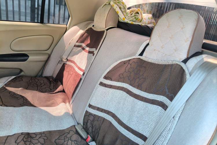 Used Venucia D50 2013 1.6L Manual Fashion Edition
