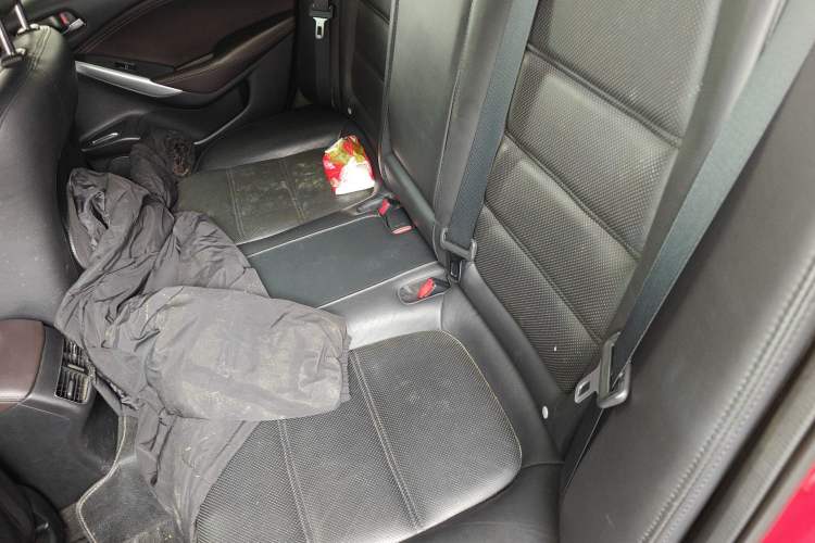 Used Mazda Atenza 2017 2.0L Blue Sky Luxury Edition
