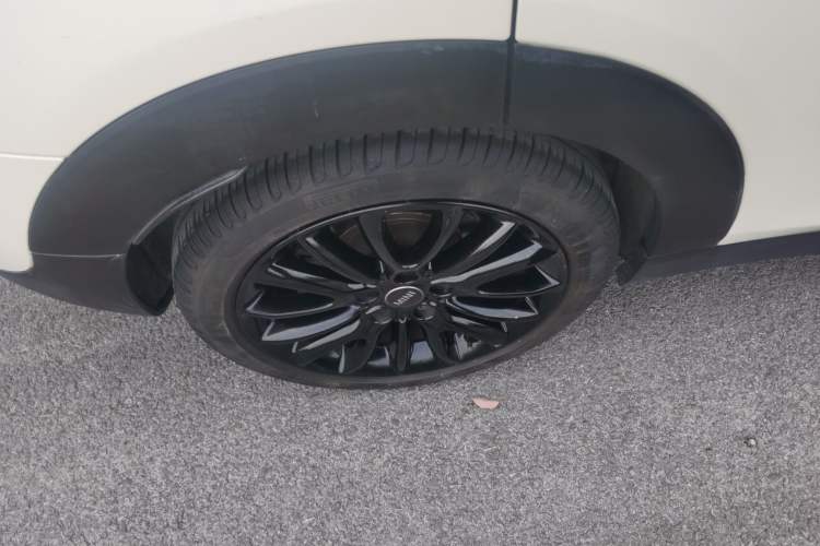 Used MINI Clubman 2018 1.5T COOPER Classic Edition Right Rear Wheel Hub