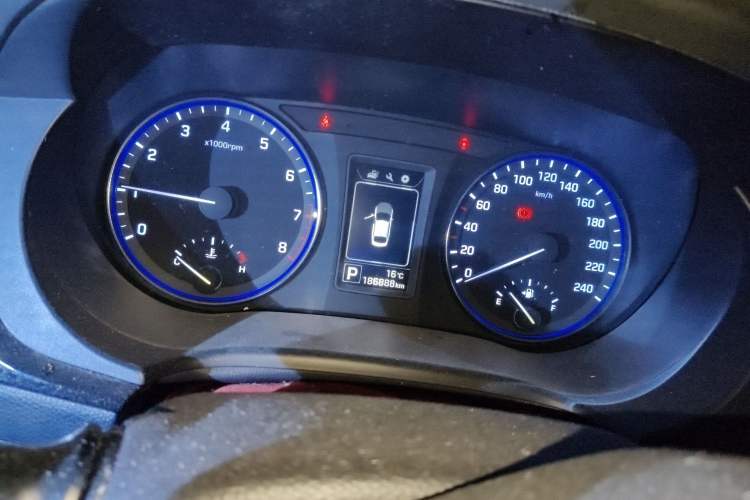 Used Hyundai Mistra 2014 1.8L Automatic Smart GLS Instrument Cluster