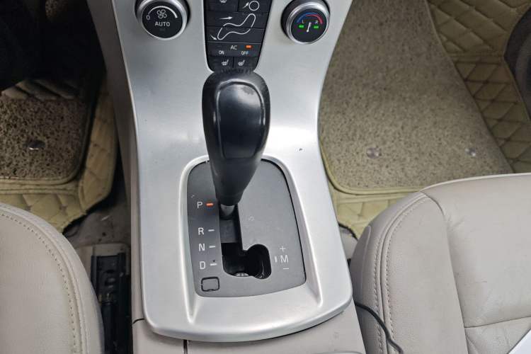 Used Volvo S40 2011 2.0L Automatic Zhiya Edition