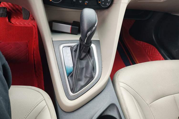 Used Buick GT 2021 Exemplar 1.5L Automatic Elite Version Gear Lever