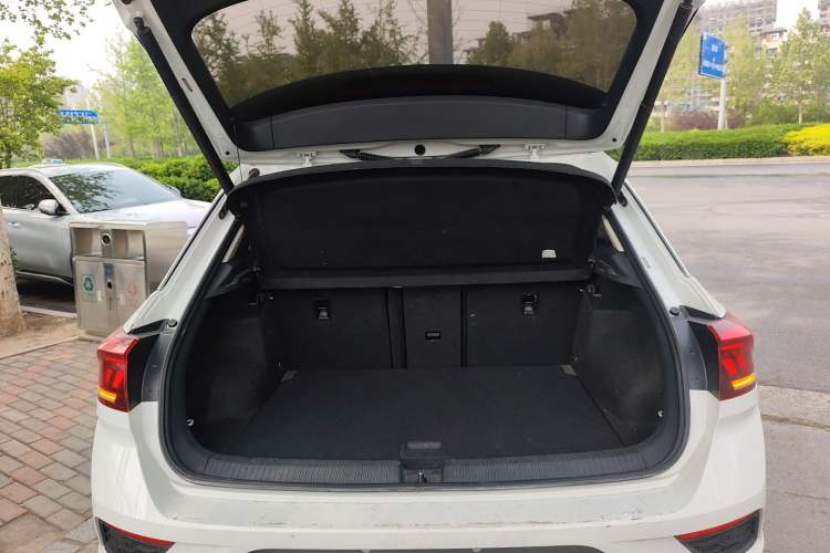 Used Volkswagen T-ROC 2019 280TSI DSG Two-Wheel Drive Comfort Version China VI Standard