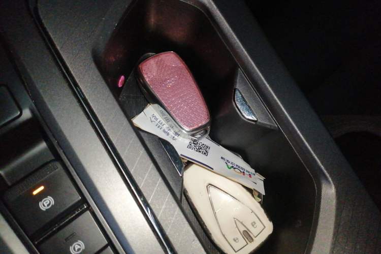 Used CHANGAN OSHAN X5 PLUS 2023 1.5T DCT Excellence Edition