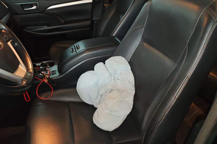 Used Toyota Highlander 2015 2.0T Four-Wheel Drive Luxury Edition 7-Seater