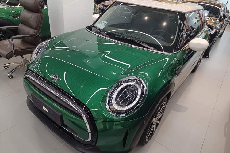 Used MINI MINI 2023 1.5T COOPER Artist