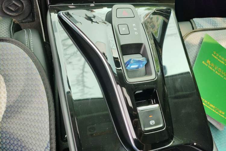 Used Dongfeng Aeolus Mage 2023 DH-i 1.5T Luxury Edition