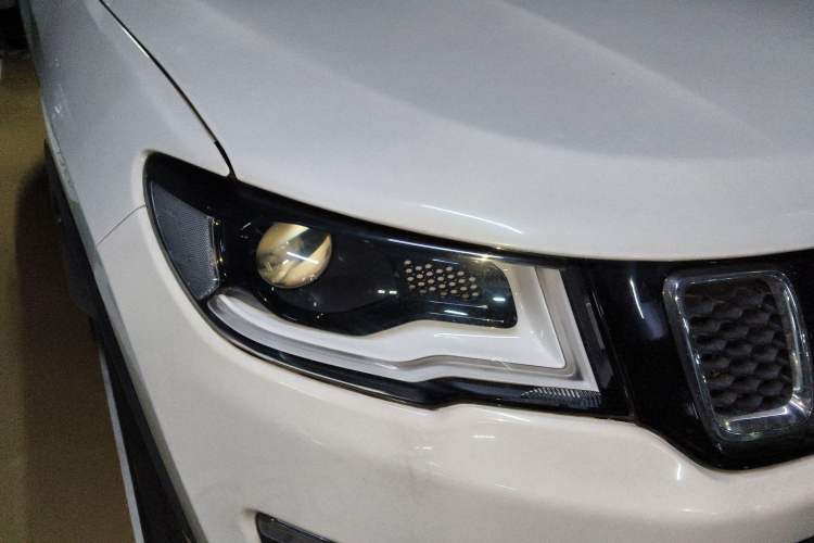 Used Jeep Compass 2019 220T Automatic Family Edition
