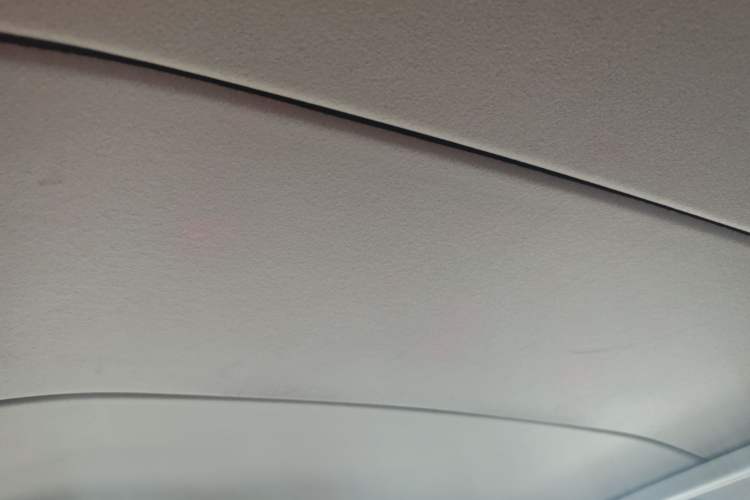 Used Mitsubishi ASX 2012 2.0 LUXURY Two-Wheel Drive with Navigation Headliner