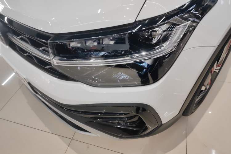 Used Volkswagen Tharu 2024 300TSI Two-Wheel-Drive Moon Luxury Edition