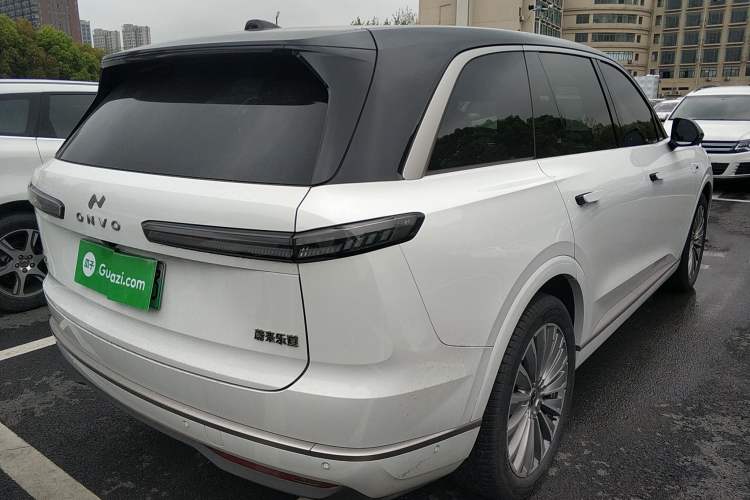 Used ONVO Luxeed L90 2025 Model—Max Six-Seater Version Rear Right 45 Deg