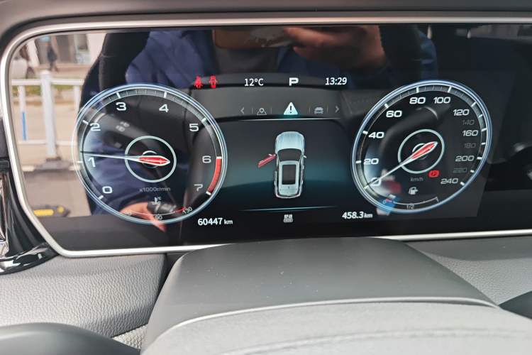 Used Hongqi HS5 2022 Revised Version 2.0T Smart Connect Flagship Edition
