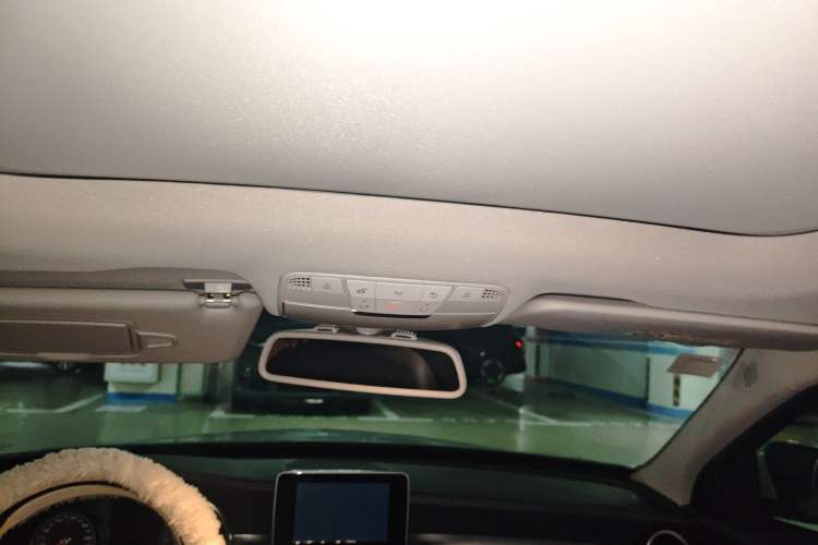 Used Mercedes-Benz C-Class 2018 C 200 L Sport Edition Headliner