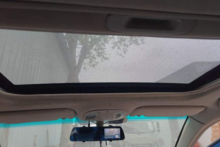 Used BYD Surui 2012 1.5L Manual Luxury Version Headliner