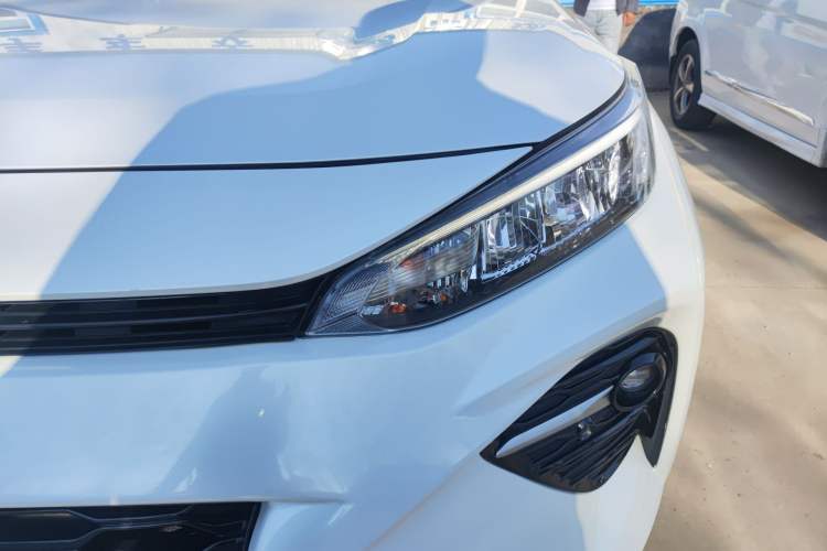 Used Toyota Wildlander 2022 2.0L CVT Two-Wheel Drive Luxury PLUS Edition Left Front Headlight