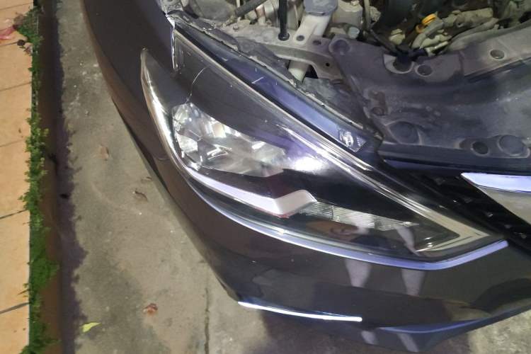 Used Nissan Sylphy 2016 1.6 XL CVT Luxury Edition Right Front Headlight