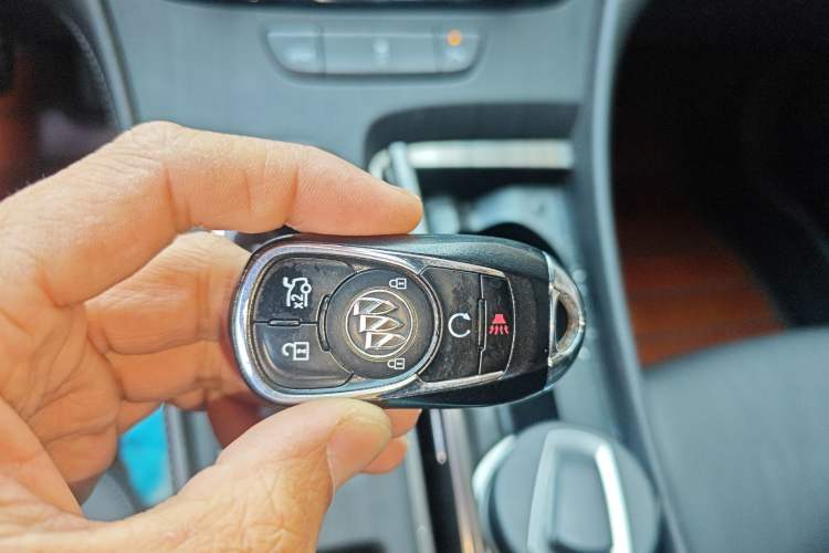 Used Buick LaCrosse 2019 28T Luxury Version
