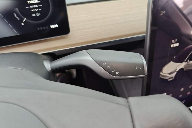 Used Tesla Model Y 2022 Rear-Wheel-Drive Version