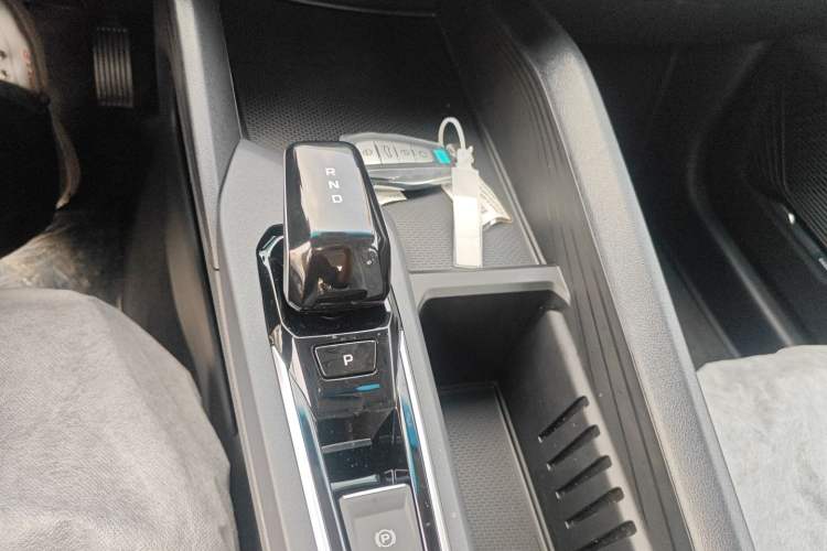 Used Geely Auto Binray 2024 Binrui COOL 1.5T DCT Longteng Edition Gear Lever