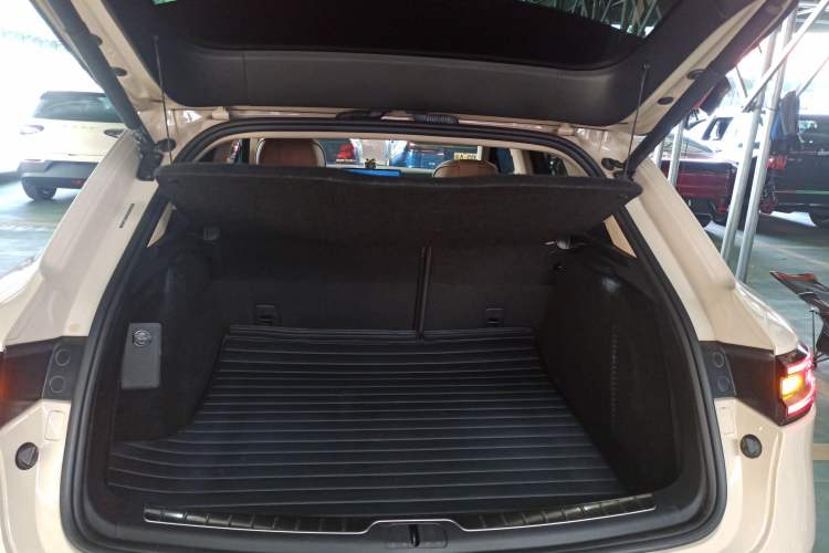 Used Hima AITO M5 2022 Pure Electric All-Wheel-Drive Performance Edition Trunk