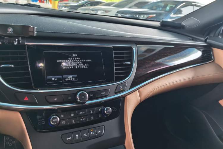 Used Buick LaCrosse 2016 28T Luxury Version