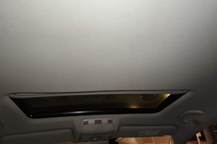 Used Volkswagen Magotan 2013 2.0 TSI Luxury Model
