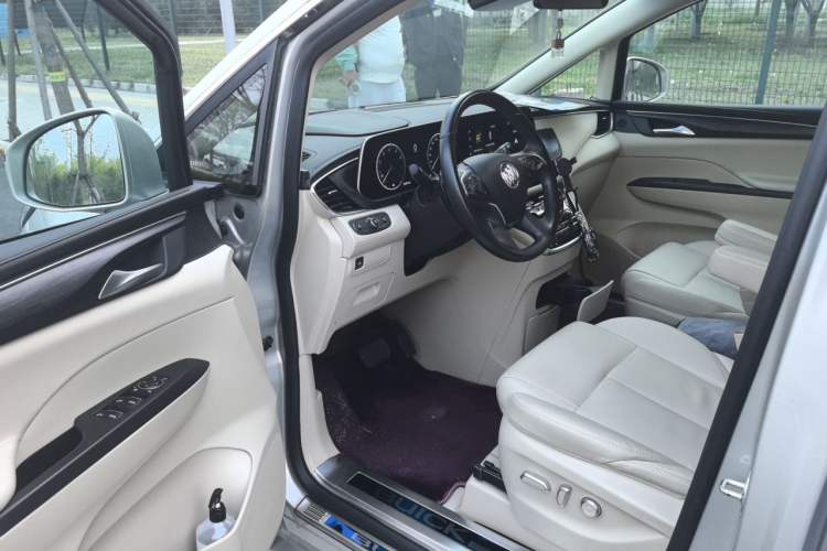 Used Buick GL8 2023 ES Lu Zun Deluxe Model