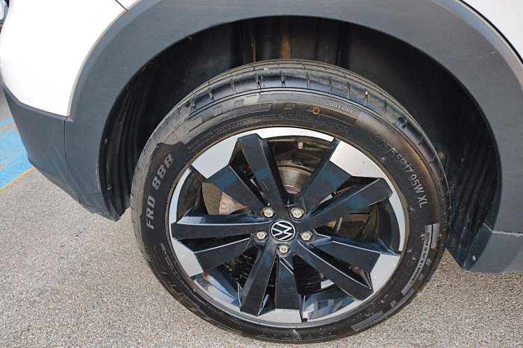 Used Volkswagen Tacqua 2023 200TSI DSG Joy-Connect Edition