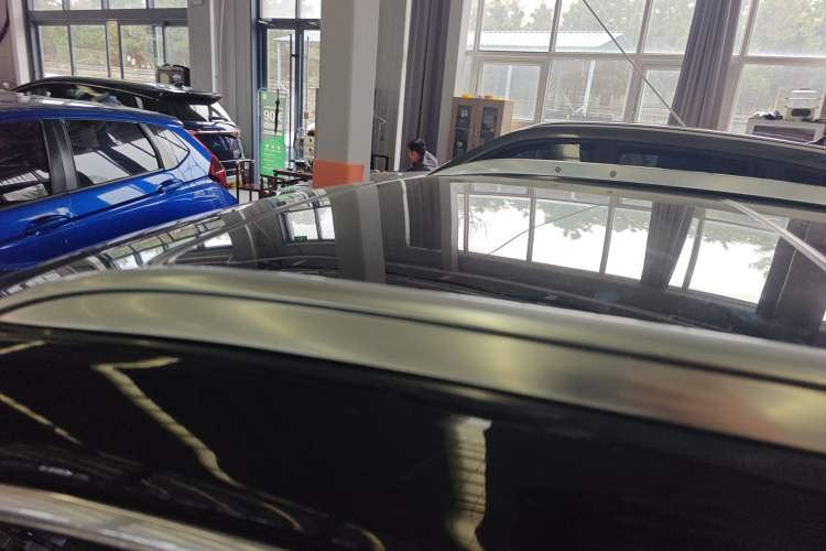 Used Cadillac XT4 2021 28T Two-Wheel Drive Leading Version
