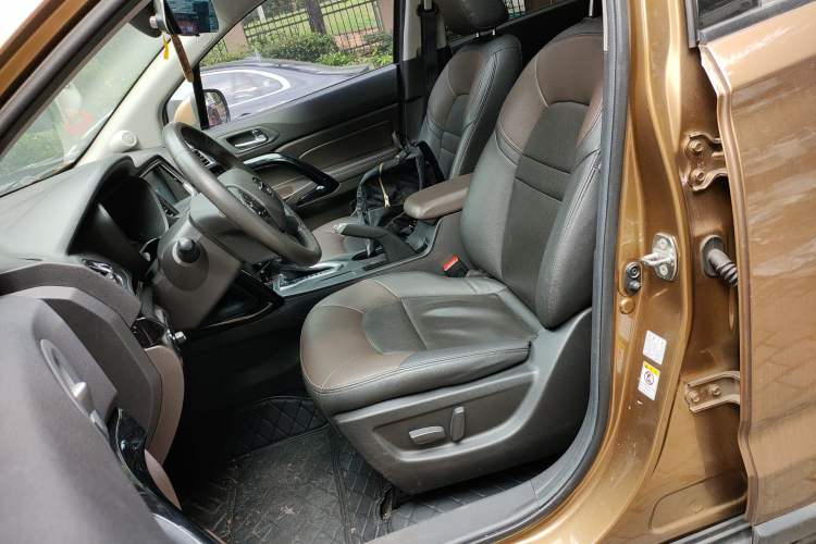 Used GAC Trumpchi GS4 2015 200T G-DCT Prestige Edition Left Front Seat