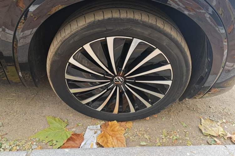 Used Volkswagen Viloran 2022 380TSI Prestige Edition
