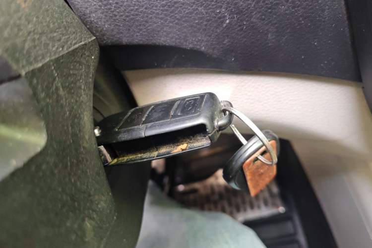 Used FORTHING Joyear XV 2016 1.6L CVT Luxury Model