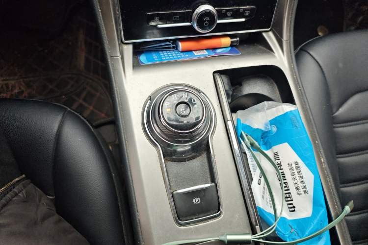 Used Ford Mondeo 2020 EcoBoost 180 Stylish Model Gear Lever