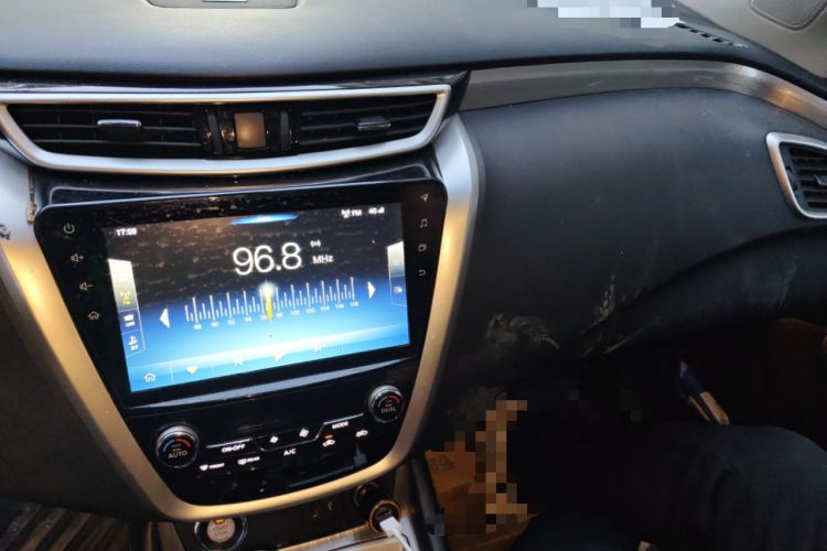 Used Nissan Murano 2019 2.5L XL Two-Wheel Drive Smart Connect Luxury Edition China VI Standard Audio And AC Panel