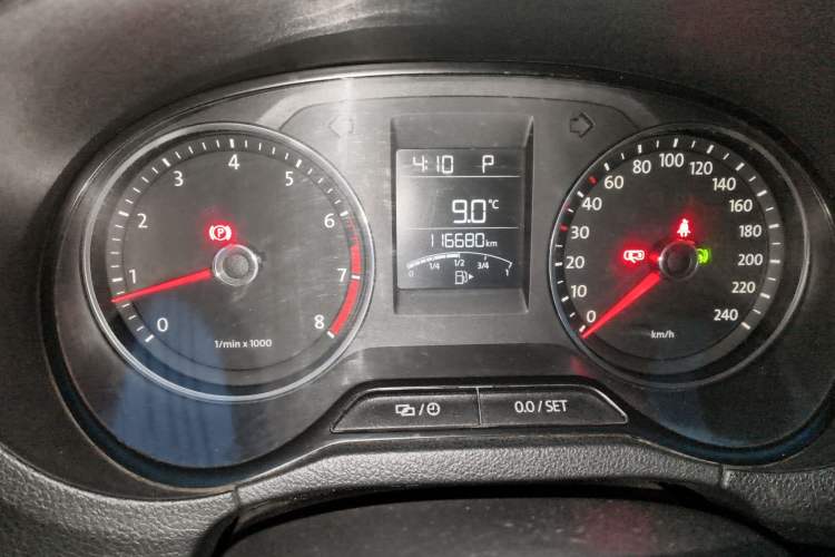 Used Volkswagen Polo 2013 1.6L Automatic Comfort Edition