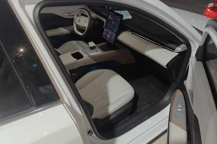 Used CHANGAN NEVO A05 2024 Truly Delicious Version 145 Beyond-Excellent Type Right Front Seat