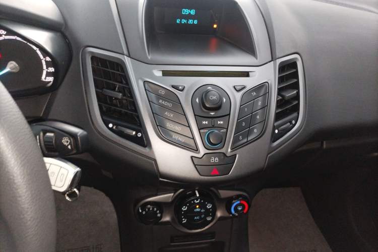 Used Ford Fiesta 2013 Sedan 1.5L Manual Fashion Edition