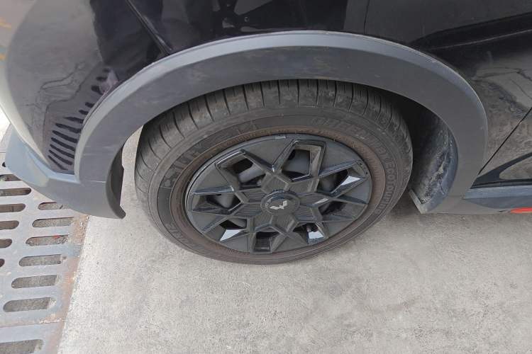 Used Wuling Hongguang MINIEV 2022 GAMEBOY 300km Enthusiast Model with Lithium Iron Phosphate Left Front Wheel Hub