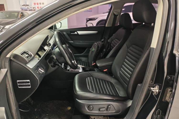 Used Volkswagen Magotan 2016 1.8TSI Smart Comfort Model
