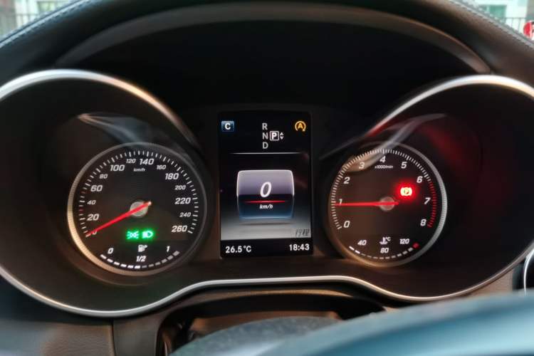 Used Mercedes-Benz C-Class 2015 C 200 L Sport Edition Instrument Cluster